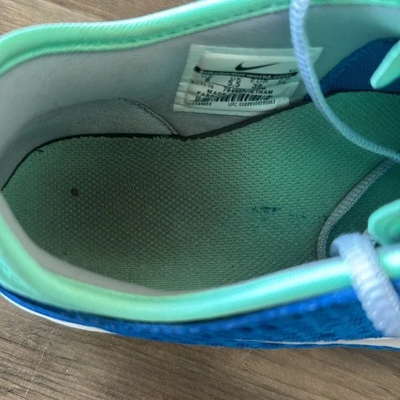 NIKE Training Zoom Fit Soar Blue | Women’s 8 | Vented Mesh Flex Fit - Picture 7 of 8